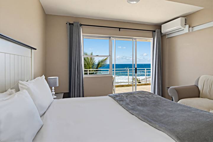 Pebble Beach 13 Main bedroom 2